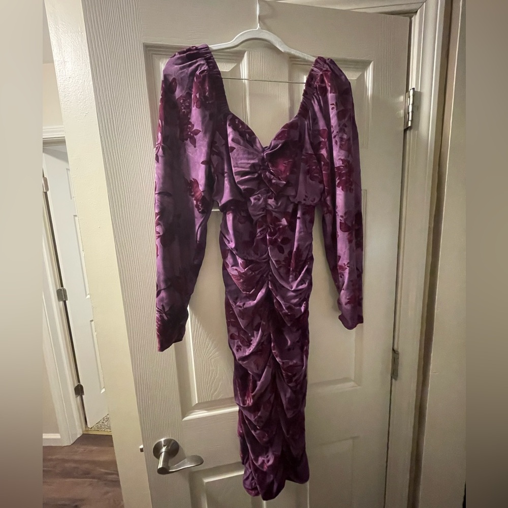 Floral velvet midi dress